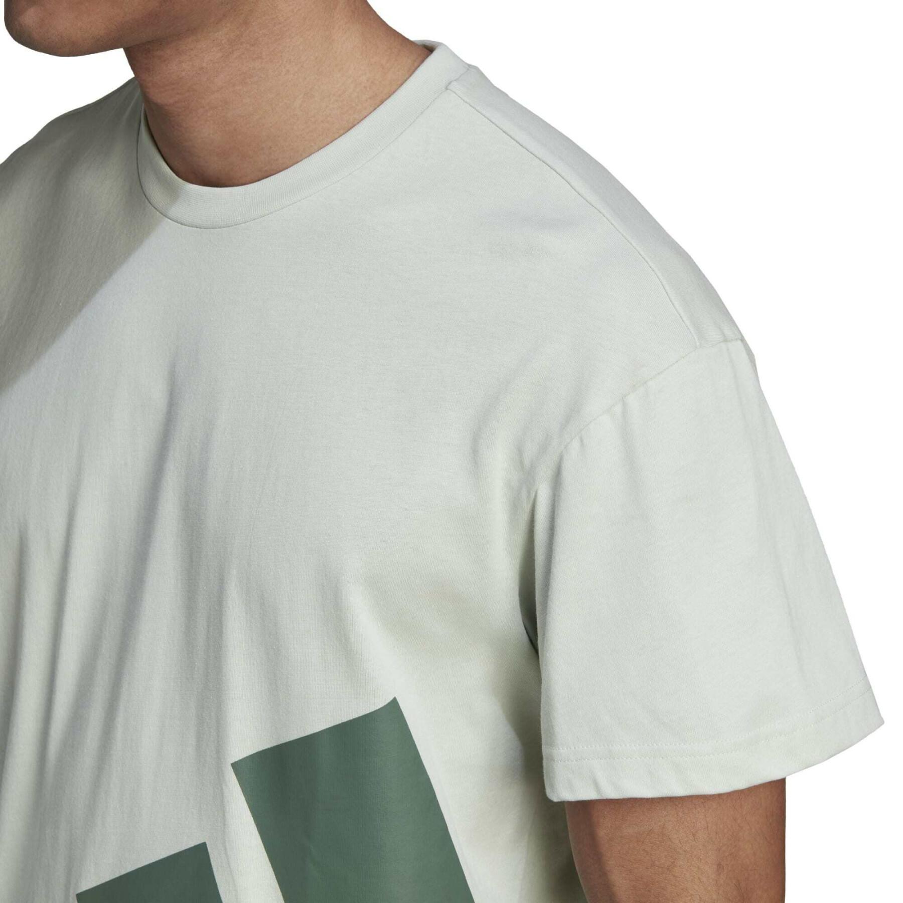T-shirt à logo géant adidas Essentials