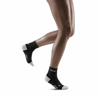Chaussettes de compression courtes ultralégères femme CEP Compression